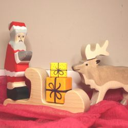 Holztiger kerst set - Kerstman, Rendier, Slee en 2 kadootjes