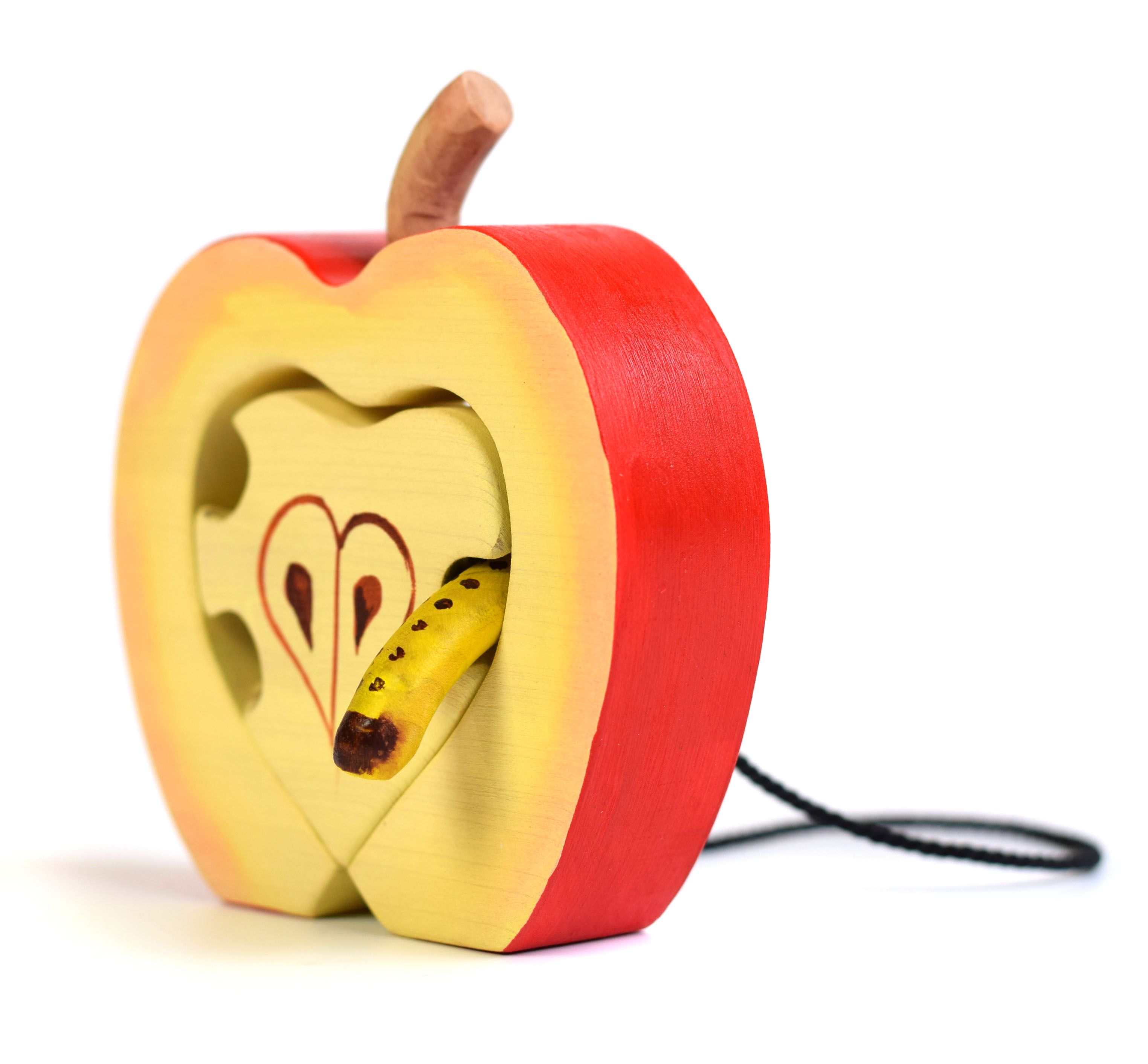 redden component correct Bumbu toys 1656 - Houten handgemaakte appel met worm (3 delen)